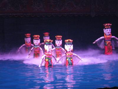 ハノイ&ハロン湾4日間(1)タンロン水上人形劇