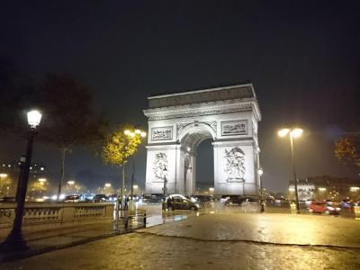 パリへ　凱旋門　シャンゼリゼ通り　　コンコルド広場　アレクサンドル3世橋　11月21日から27日