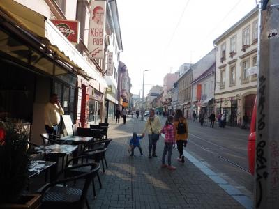 スロヴァキア　ブラチスラヴァ  アジア的雰囲気の旧市街　