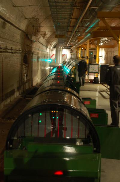 ロンドンにあるPostal MuseumでMail Railに乗車する