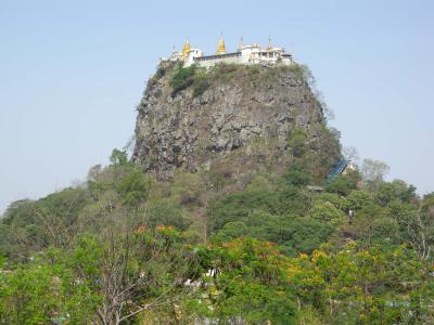 ポッパ山　＆　世界３大仏教遺跡　生きている遺跡　バガン　