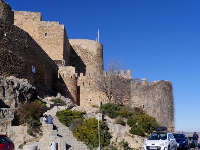 2018.12スペインラマンチャ・コスタデルソル旅行7-Consuegra城　風車と城は絵になるねえ