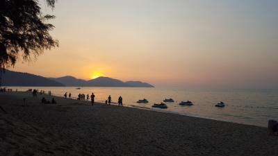 マレーシア★ペナン島【ビーチと世界遺産の旅】ローンパインホテル&イースタンオリエンタルホテル泊