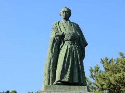 新年の四国（１２）桂浜の坂本龍馬像と桂浜水族館