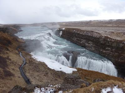 最北の大自然、氷と地熱の島をロングドライビング！：アイスランド旅行【６】（2018年GW ２日目⑤ 迫りくる激流、圧倒的な水量と轟音）
