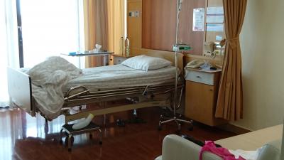 いつもと変わり映えのしないだらだらリゾートスティのはずだったけれど、なか日で入院騒ぎ(後編)