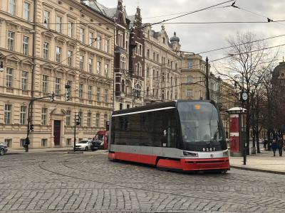 プラハ（中欧鉄道旅行４）　ー異次元に美しい街ー