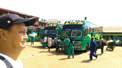 Link bus terminal headed towards each direction in Uganda/ウガンダ各方面に向かうリンクバスターミナル