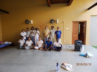 老パッカー、スリランカ苦闘ヨガ修行