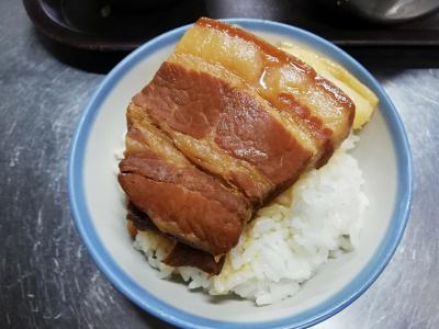 でっかい角煮の朝ごはん