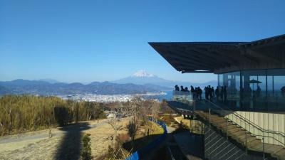 大型観光展望デッキの「日本平夢テラス」より、富士山を眺めて！