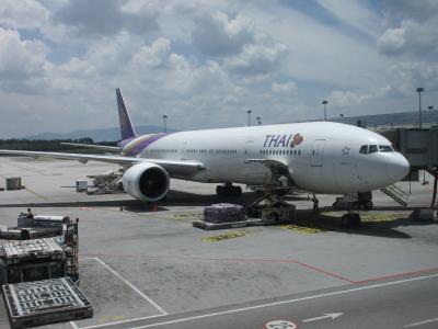 タイ国際航空　エコノミークラス　クアラルンプールからバンコク