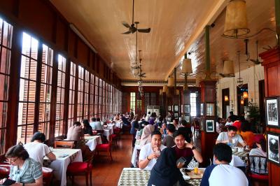 1歳4か月の娘と旧正月インドネシア04★旧市街コタ地区再訪　180年の歴史のコロニアル様式建築カフェでまったり　～Cafe Batavia～