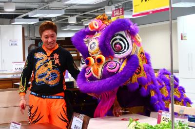 旧正月香港★恭喜發財！買い物に行ったら獅子にばったり　～悦來坊～