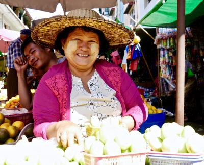 笑顔に癒されたミャンマーの旅・ヤンゴン