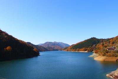 そうだ紅葉の九頭龍湖に行こう