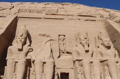 個人手配で行くエジプト・アントワープ＆ライデン17日間　12日目（１）アブ・シンベルの巨大神殿