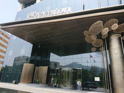 New!シェラトン深セン南山に泊まる。コーナー・スィートにアップグレードされる