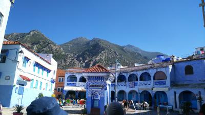 モロッコの青い空、１０日間の旅　３日目