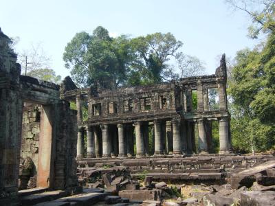 アンコール遺跡群巡り（３）－　バンテアイ・クディ、プレ・ループ、タ・ソム、ニャック・ポアン、プレア・カーンなど　－