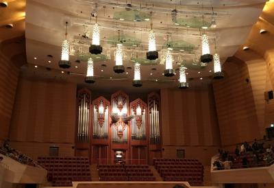 東京：赤坂氷川神社～サントリーホール～【赤坂】でランチ～虎ノ門ヒルズ～横浜【林屋茶園】