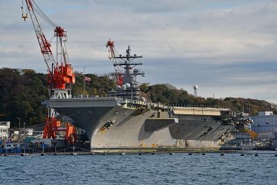 横須賀ストーリーー軍港巡り・第九コンサート・どぶ板通り・宴会ー