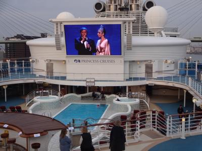 ダイヤモンドプリンセス再び♪　2・大阪港から出港（船内いろいろ）