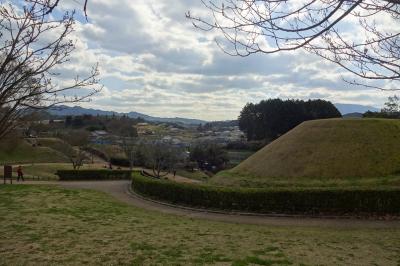 「隠された十字架・法隆寺論」に導かれて、明日香・斑鳩で車中泊（2/7）高松塚古墳の謎・太子の湯