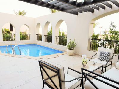 エジプトの最新リゾートホテル <解決>訳ありで部屋をお引越し UAE&エジプト5