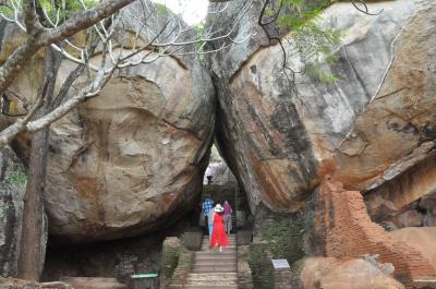 2018スリランカ1日目　女ふたり旅（途中からひとり）10日間行ってきました