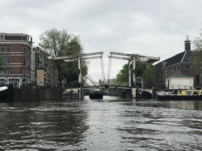 ドイツ・ライン川下りや河畔の町やベネルックス三国の運河・花・名画を楽しむ旅　5－４　アムステルダムの運河・国立美術館・夕暮れの街歩き