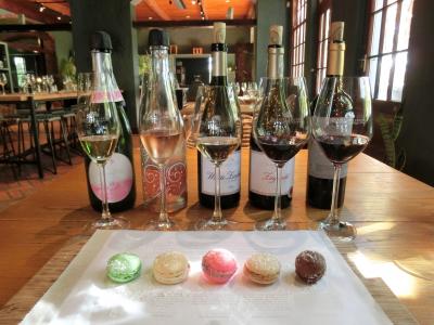 ５km先のワイナリーまで徒歩でGo！ワインとマカロンのペアリングを初体験☆からの、植物園で花観賞。