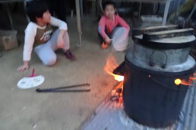 ３月の田舎体験は卒業記念の合宿に（2/2）夕飯作り・ミニコンサート・餅つき