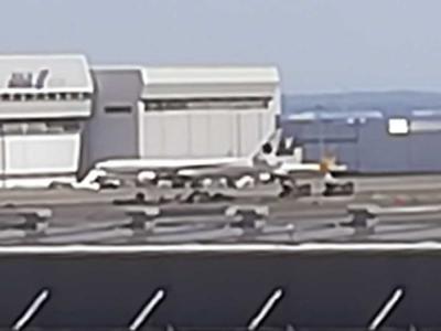 新政府専用機　B777-300ER