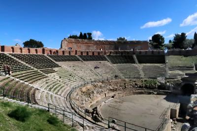 旅仲間と行く春のシチリア島・タオルミーナ編（ギリシャ劇場観光）