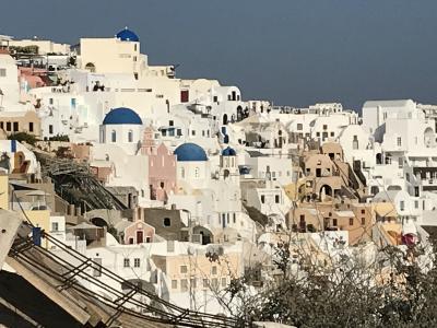 コスタ・デリチョーザでアドリア海・エーゲ海周遊　４　エーゲ海の南に浮かぶサントリーニ島の絶景