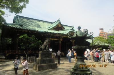 東京ぶらり散歩：根津神社・つつじ祭り