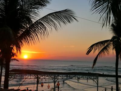 初めてのバリ島⑥ナイトマーケットと海（サヌール、クタ）