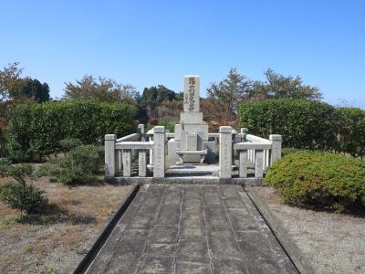 杉田定一（鶉山）の顕彰碑、生家跡そして墓地
