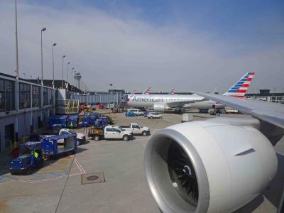 デトロイトからAA／JAL便にて帰国（シカゴ経由）