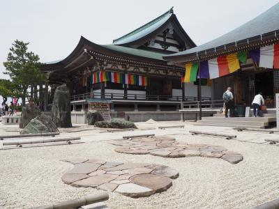 摩耶山天上寺は、三十三年に一度の秘仏三尊御開帳