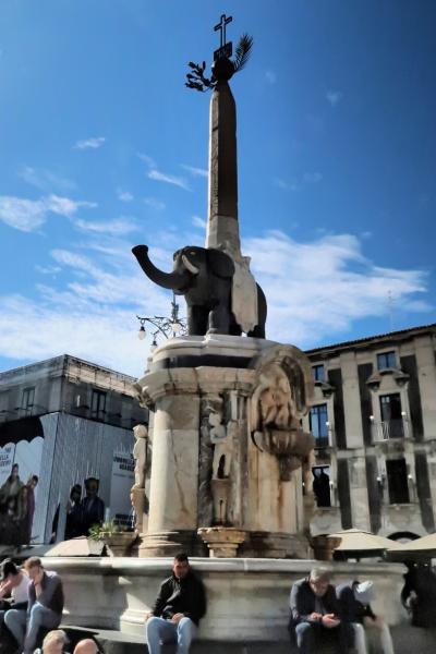 旅仲間と行く春のシチリア島・カターニア編(カターニア街歩き)