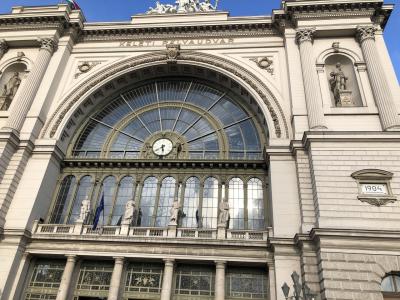 プタペスト駅