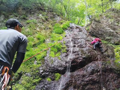 冠岩沢から大持山へ