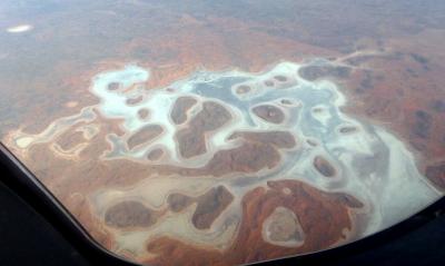 空から眺めるオーストラリア：グレートバリアリーフ、エアーズロック、シドニー