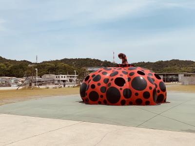 瀬戸内海ボートクルーズして直島へ。