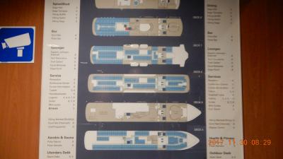 ｛タリン｝八日目　バルト海クルーズ　エストニアのタリン港へ　　朝８時入港　