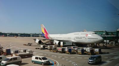 アシアナ航空  Boeing 747-400 ロイヤルビジネスクラスで仁川国際空港へ。