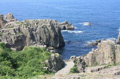 断崖と奇岩が続く越前海岸・漁火街道をゆったりバスで爽快ドライブ