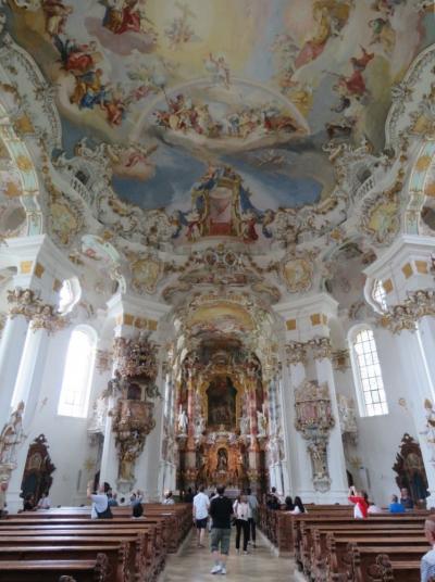 ヴィース_Wies　『ヴィースの奇跡』！ドイツ・ロココ建築の最高傑作とされる草原のヴィース教会
